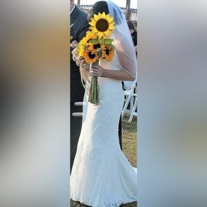 White Lace Wedding Dress. Perfect for a fall wedding!